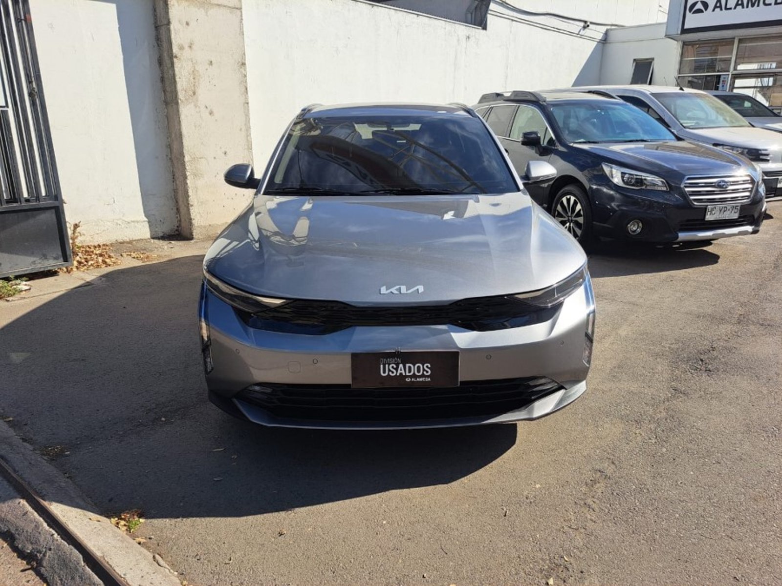 Kia K3 CROSS EX MPI 1.6 2025 - Foto 2 de 9