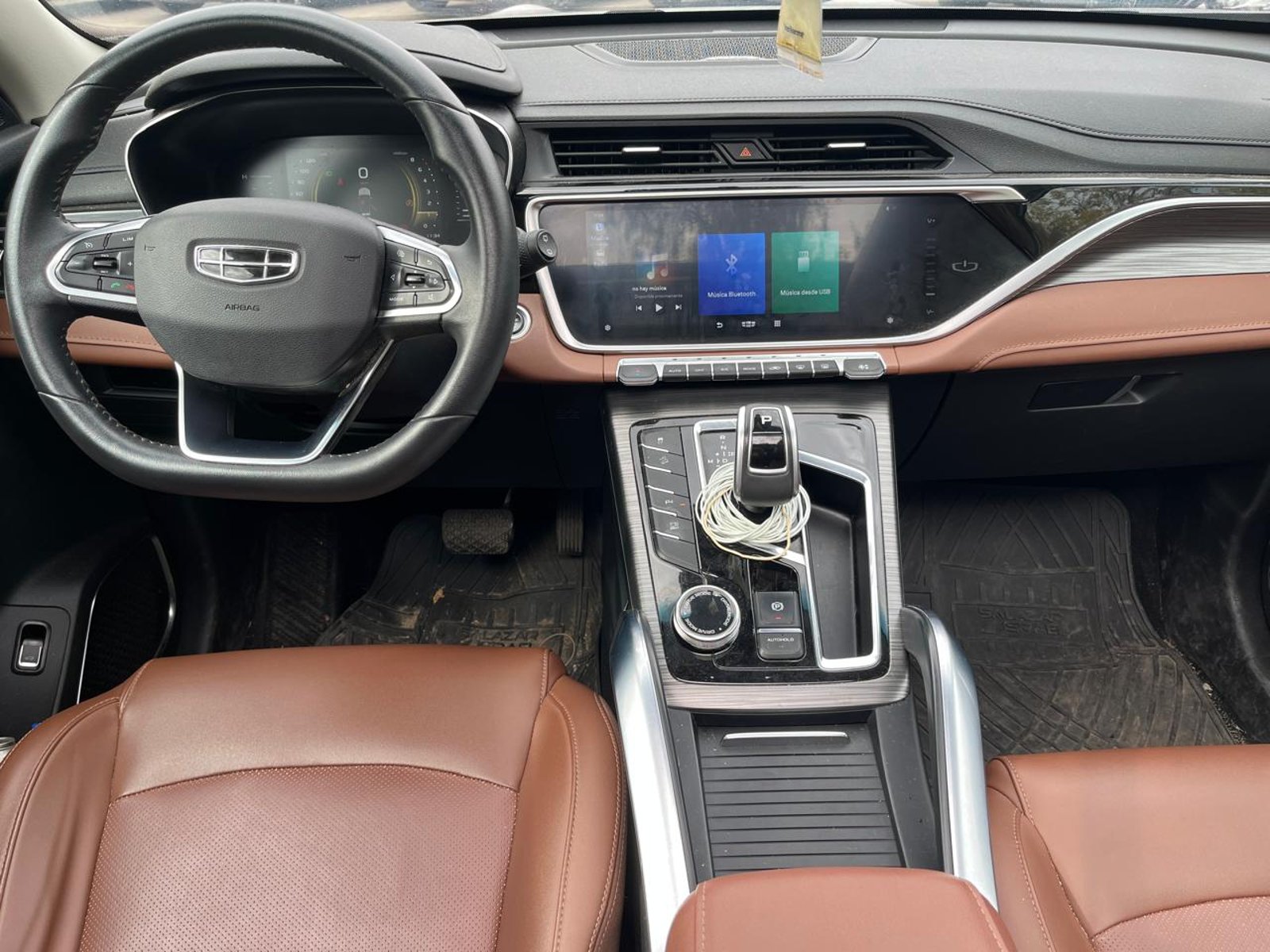 Geely AZKARRA 4X4 1.5 AUT 2022 - Foto 3 de 9
