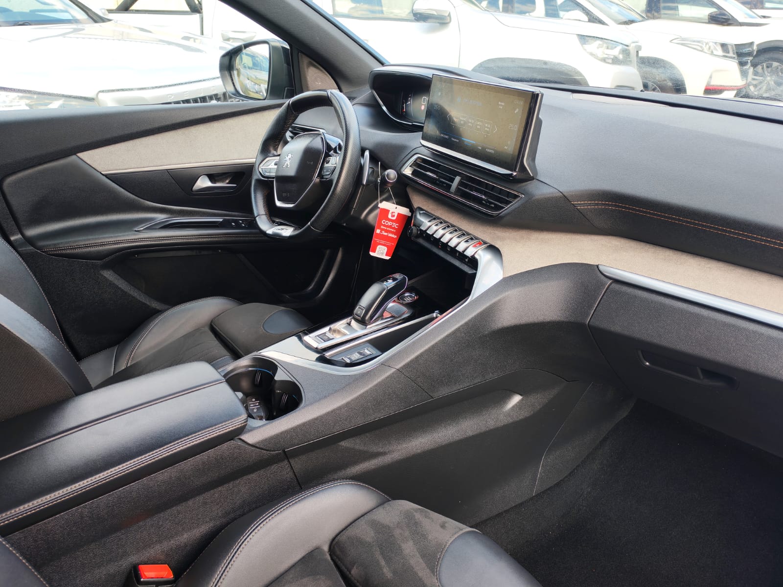 Peugeot 3008 PURETECH 180 EAT8 1.6 AUT 2023 - Imagen 7 de 8