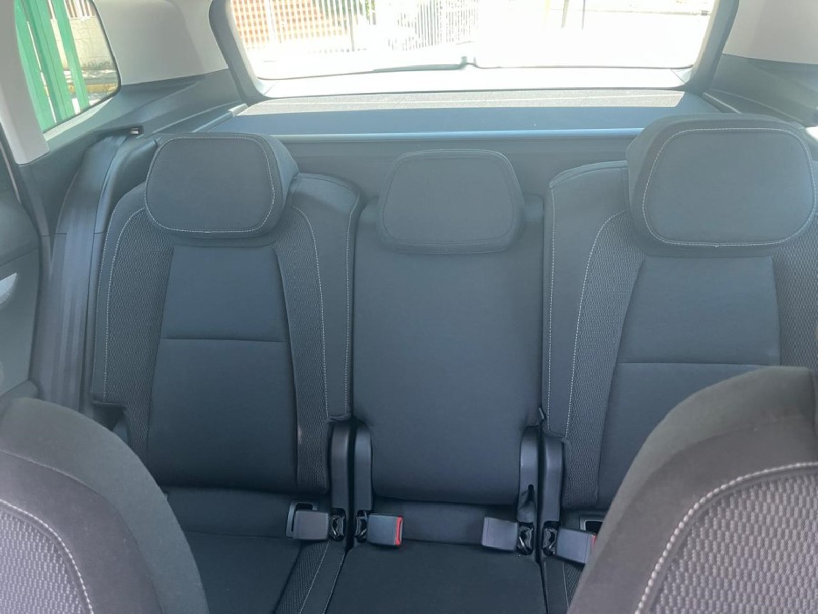 Skoda KAROQ TSI 1.4 AUT 2025 - Foto 5 de 6