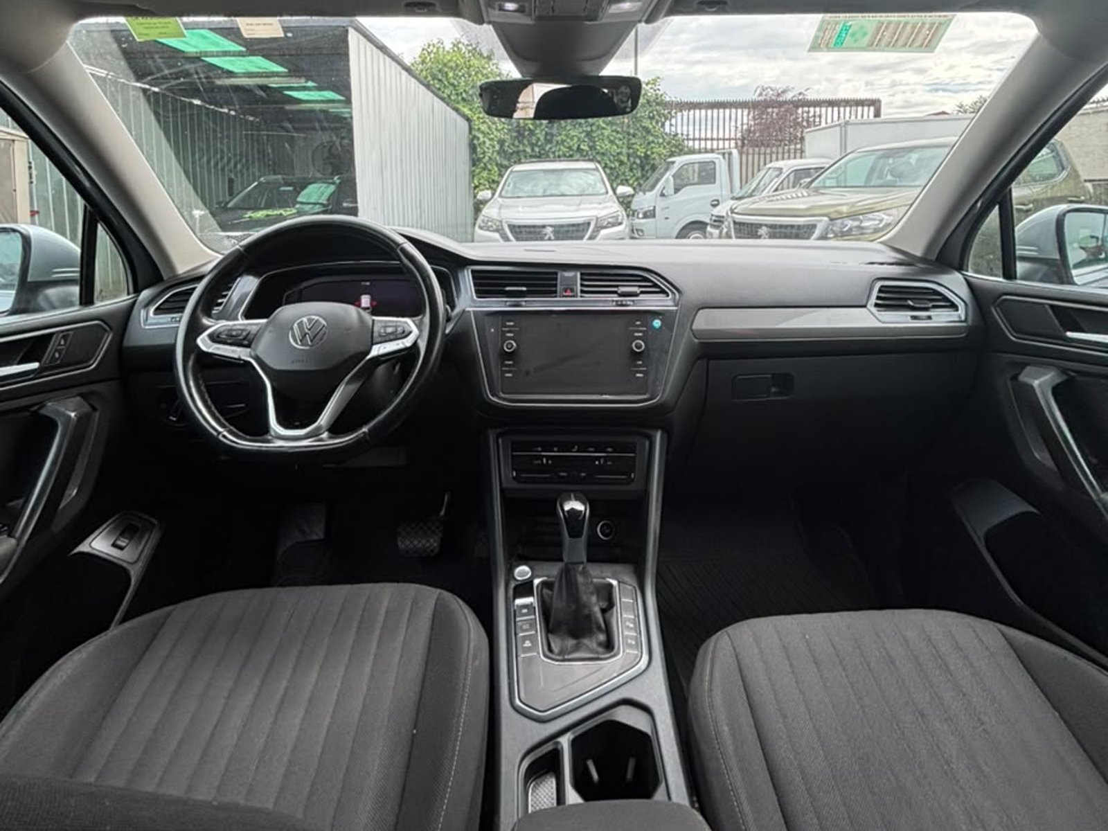 Volkswagen TIGUAN TSI 1.4 AUT 2023 - Foto 5 de 6