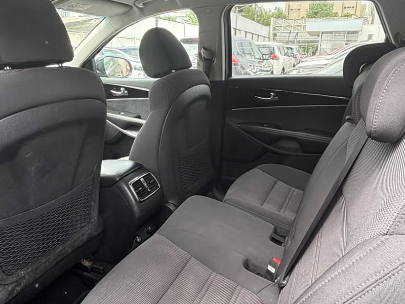Kia SORENTO EX 2.4 2018 - Imagen 5 de 6