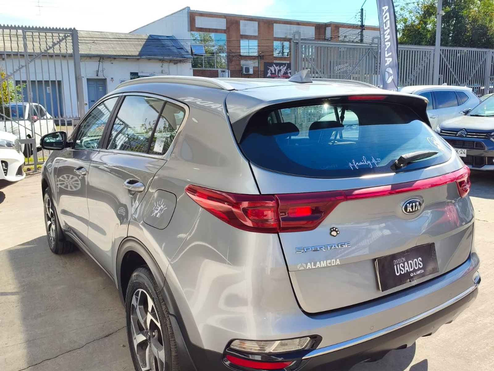 Kia SPORTAGE LX 2.0 2019 - Foto 4 de 7