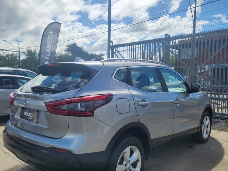 Nissan QASHQAI SENSE 2.0 2021 - Imagen 6 de 8