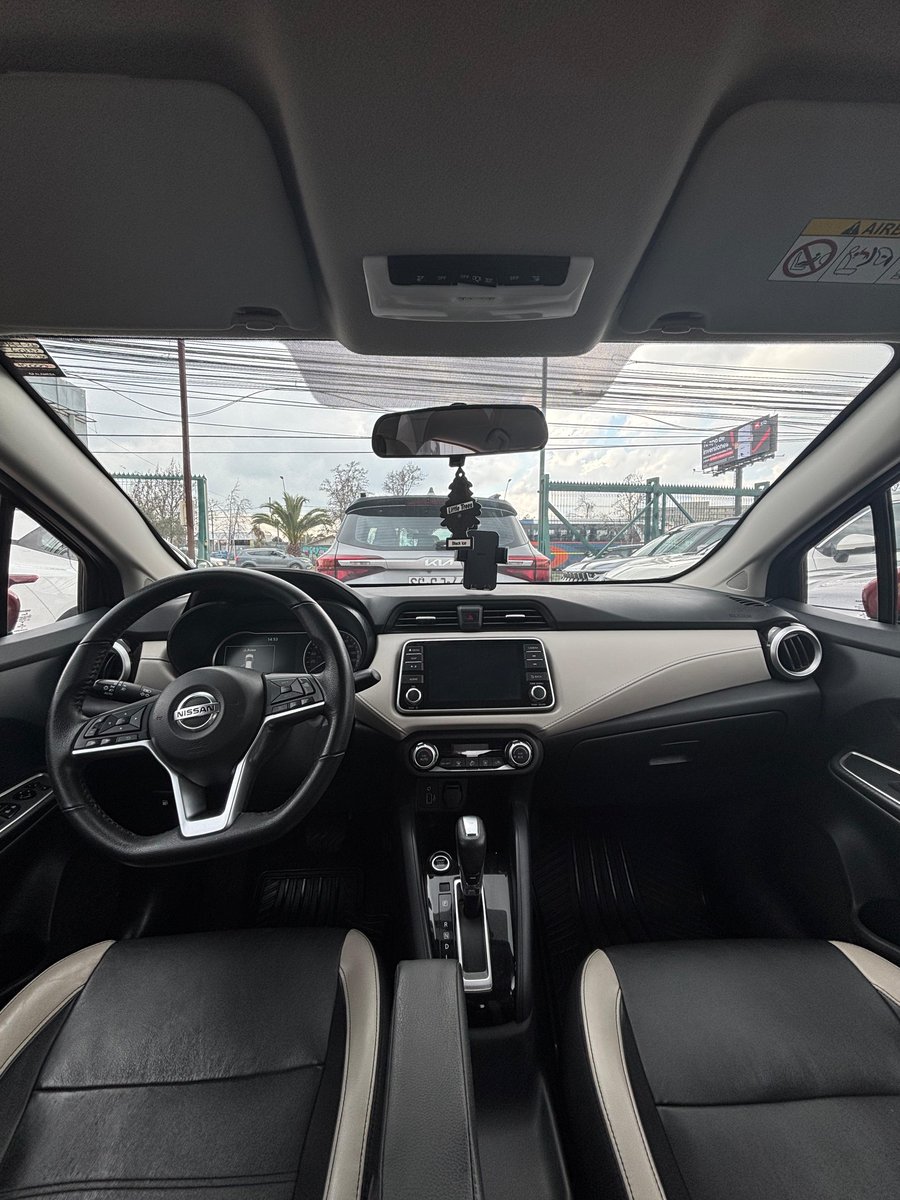 Nissan VERSA CVT 1.6 AUT 2023 - Imagen 3 de 5