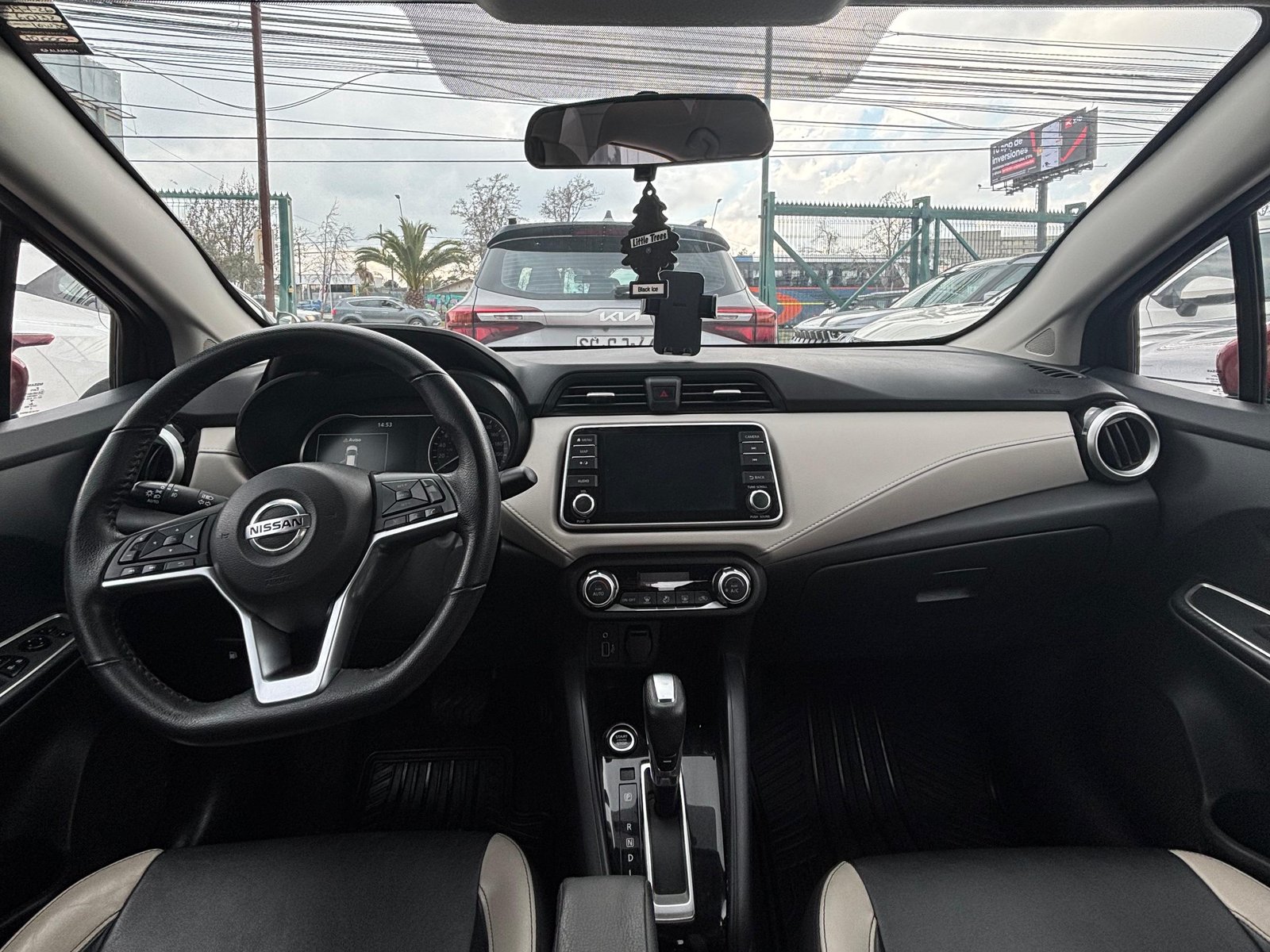 Nissan VERSA CVT 1.6 AUT 2023 - Foto 3 de 5