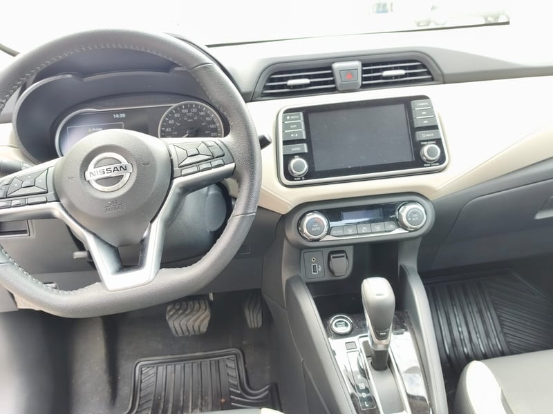Nissan VERSA CVT 1.6 AUT 2023 - Imagen 6 de 7