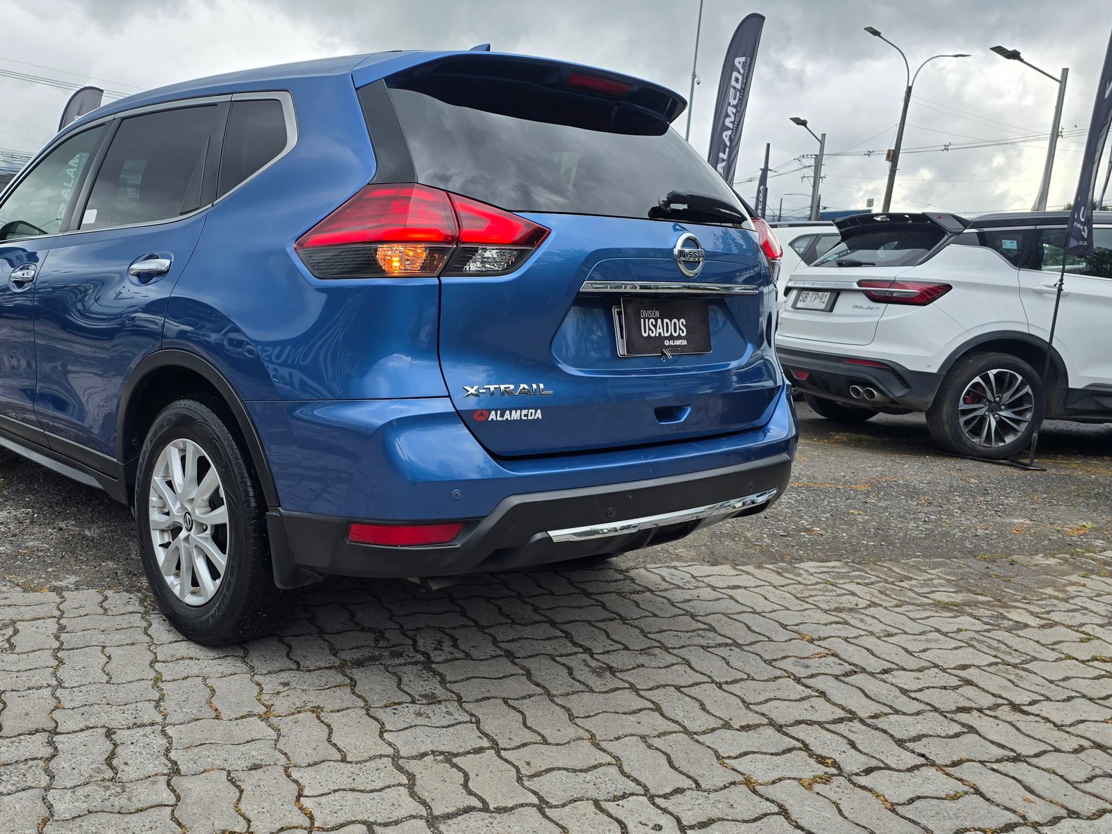 Nissan X TRAIL SENSE 2.5 AUT 2020 - Foto 2 de 9