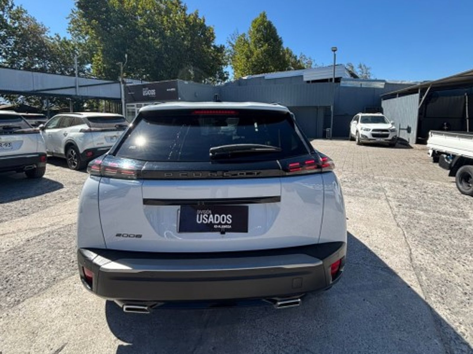 Peugeot 2008 ALLURE 130 1.2 2025 - Foto 4 de 9