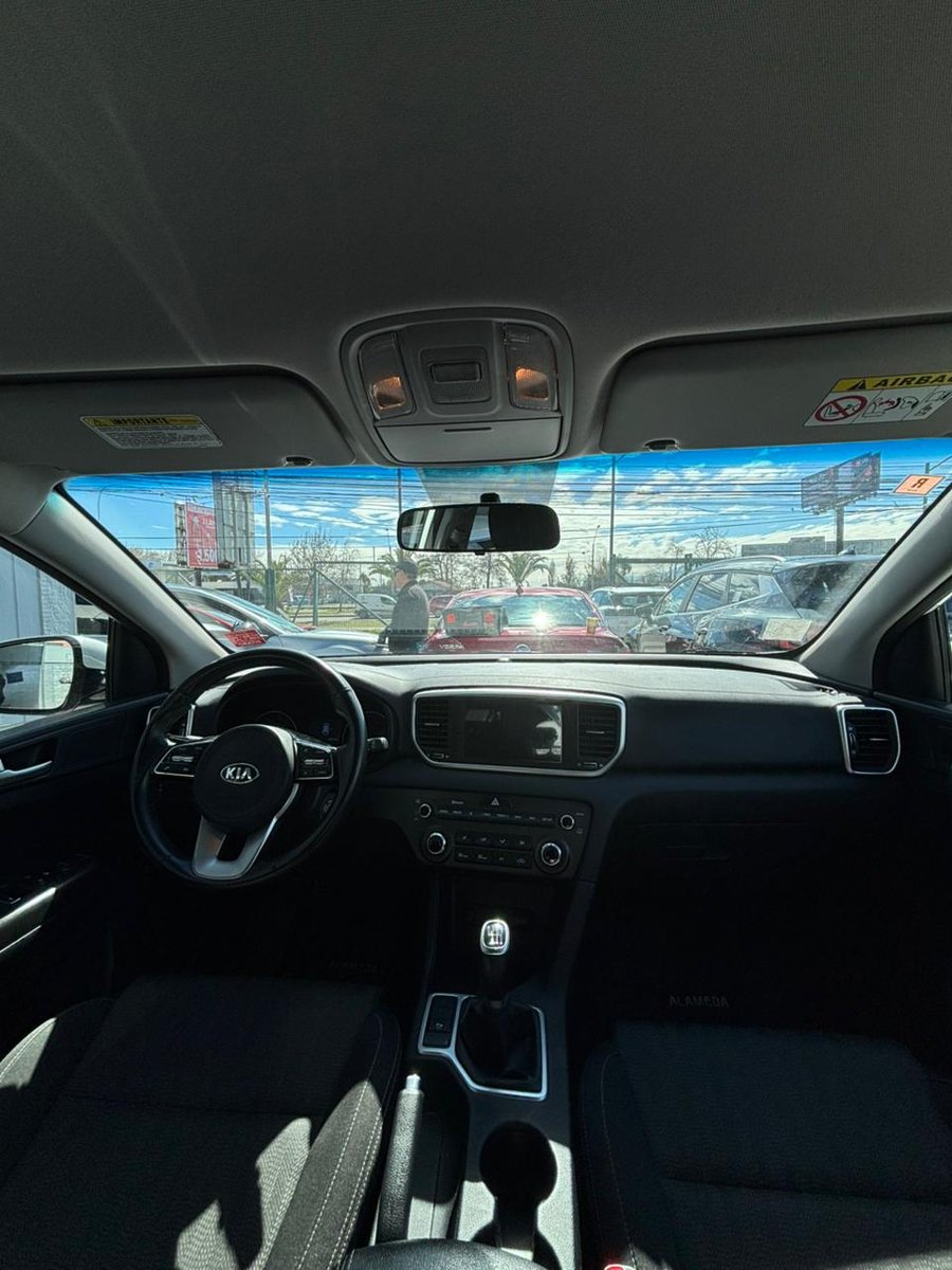 Kia SPORTAGE LX 2.0 2020 - Imagen 5 de 5