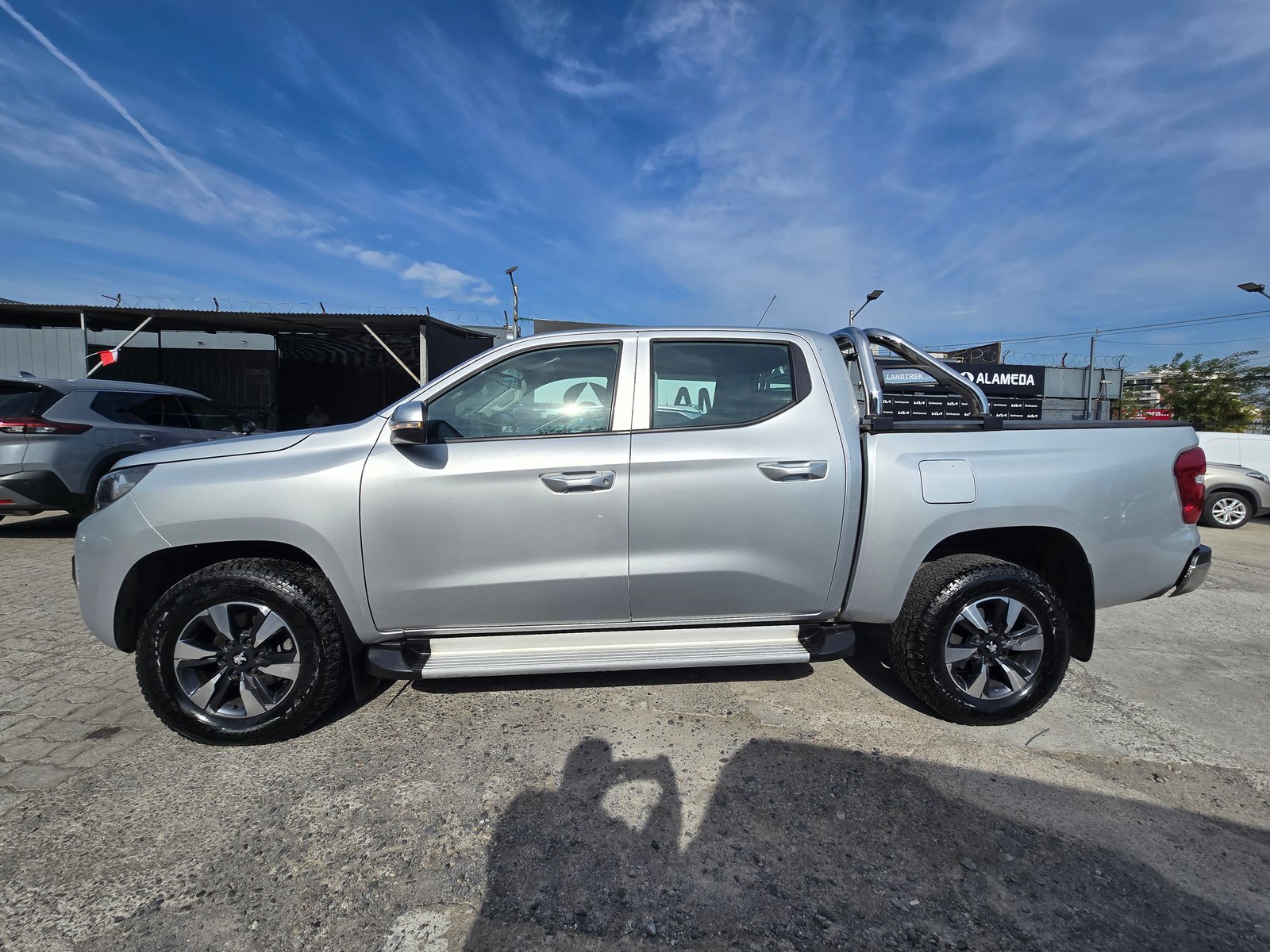 Peugeot LANDTREK BLUEHDI 4X4 2.2 AUT 2024 - Imagen 16 de 18
