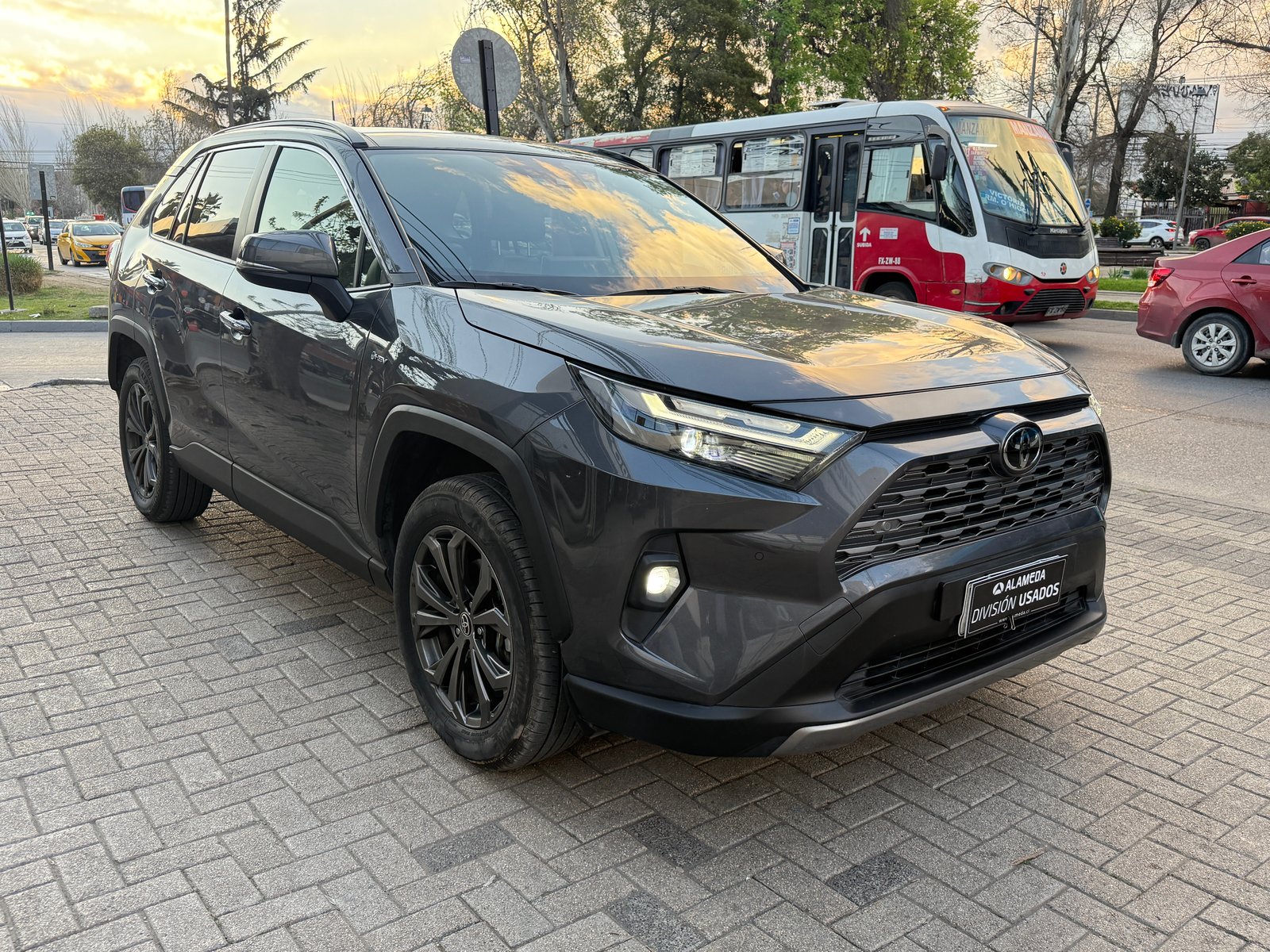 Toyota RAV4 AWD 2.5 AUT 2026 - Imagen 3 de 9