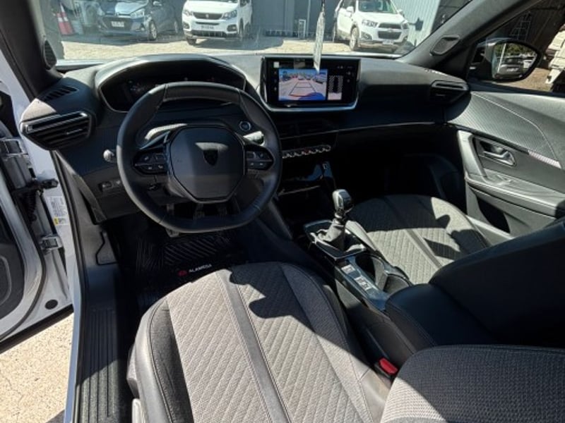 Peugeot 2008 ALLURE 130 1.2 2025 - Imagen 7 de 9