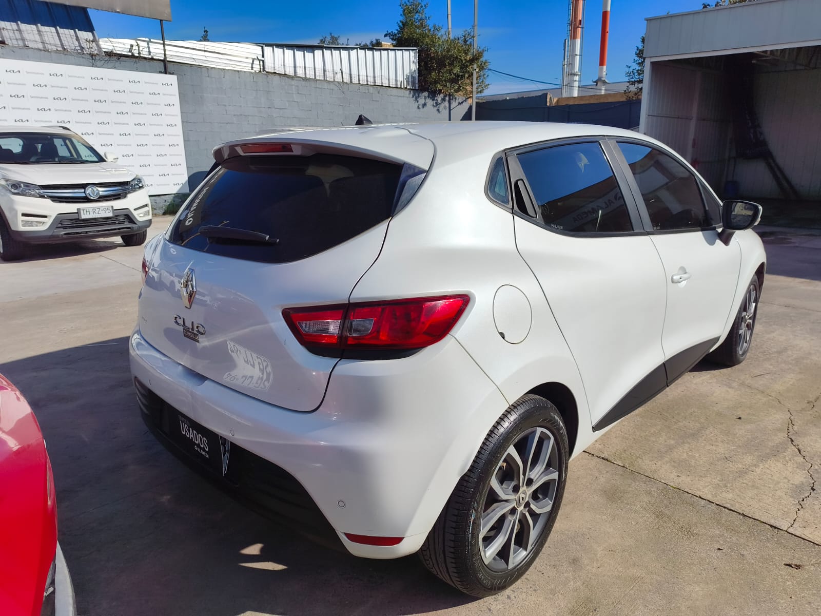 Renault CLIO IV HB 1.2 2019 - Foto 3 de 7