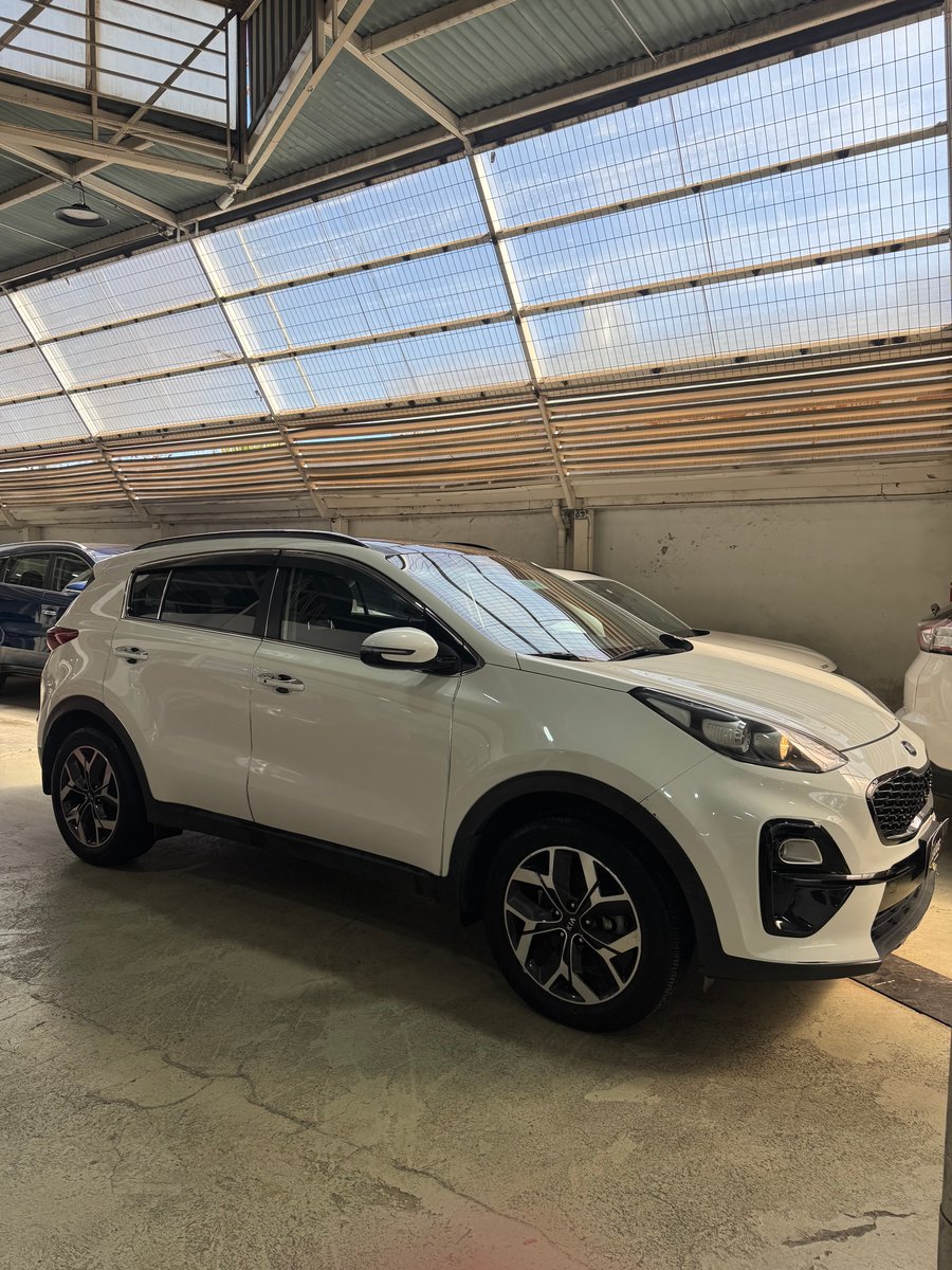Kia SPORTAGE LX 2.0 2019 - Imagen 3 de 10