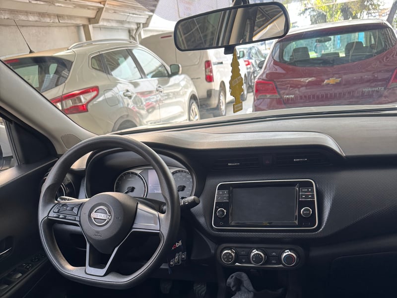 Nissan KICKS MT 1.6 2023 - Imagen 8 de 10
