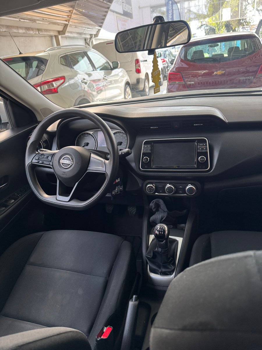 Nissan KICKS MT 1.6 2023 - Imagen 8 de 10