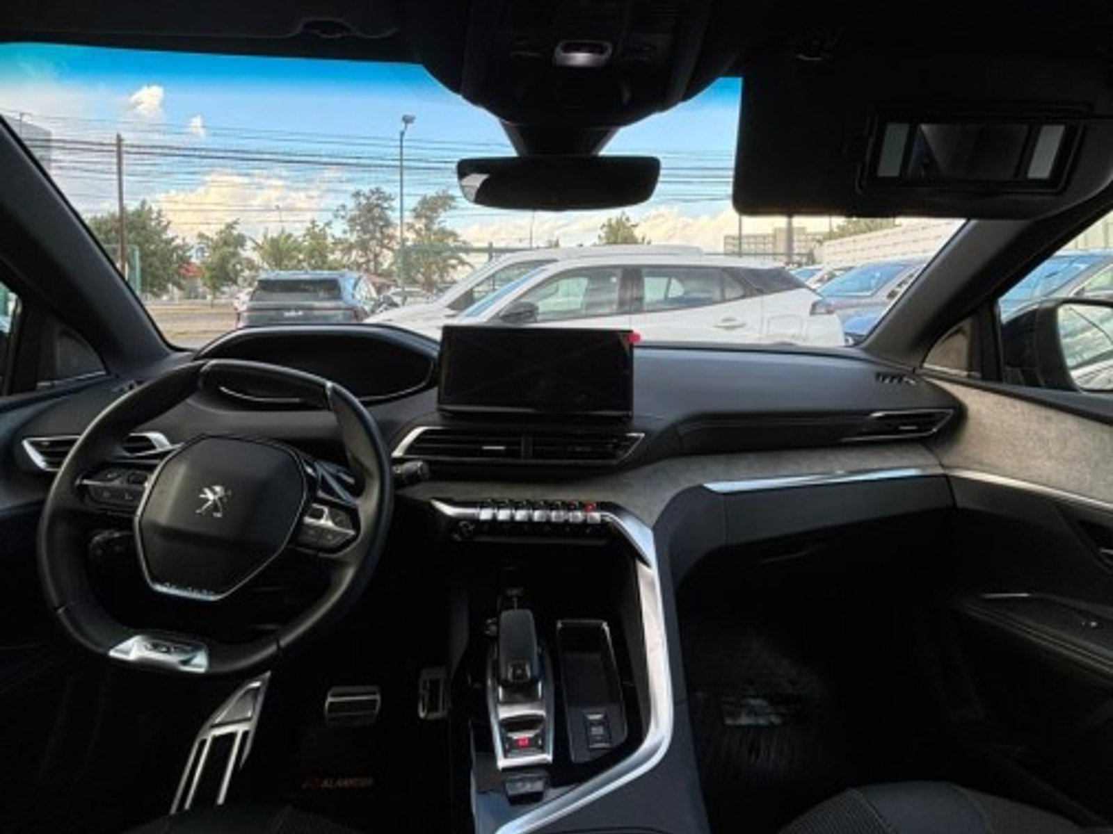 Peugeot 3008 PURETECH 180 EAT8 1.6 AUT 2023 - Foto 3 de 7