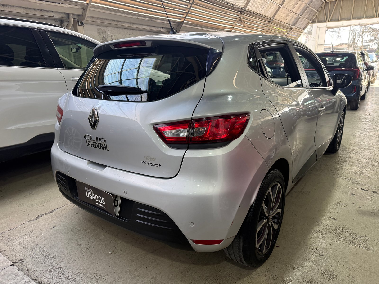 Renault CLIO IV HB 1.2 2019 - Imagen 6 de 8