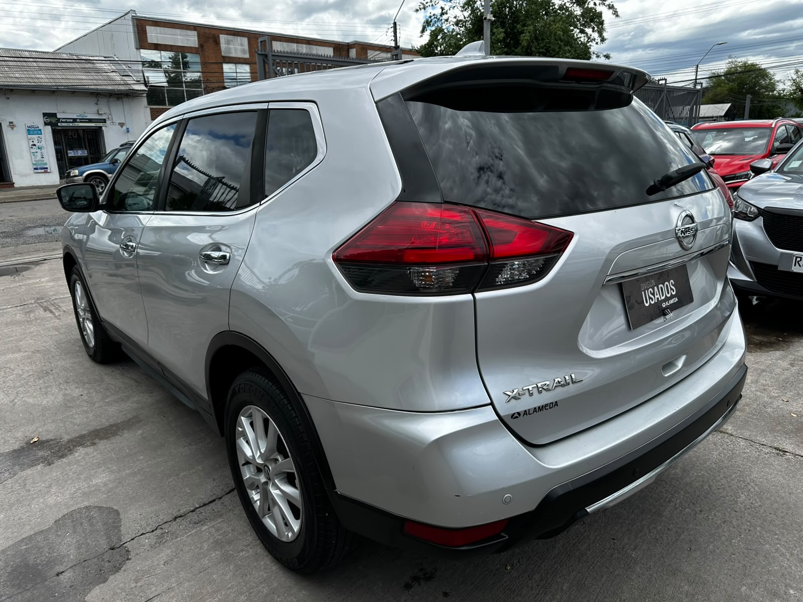 Nissan X TRAIL T32 CVT 2.5 AUT 2022 - Foto 4 de 8