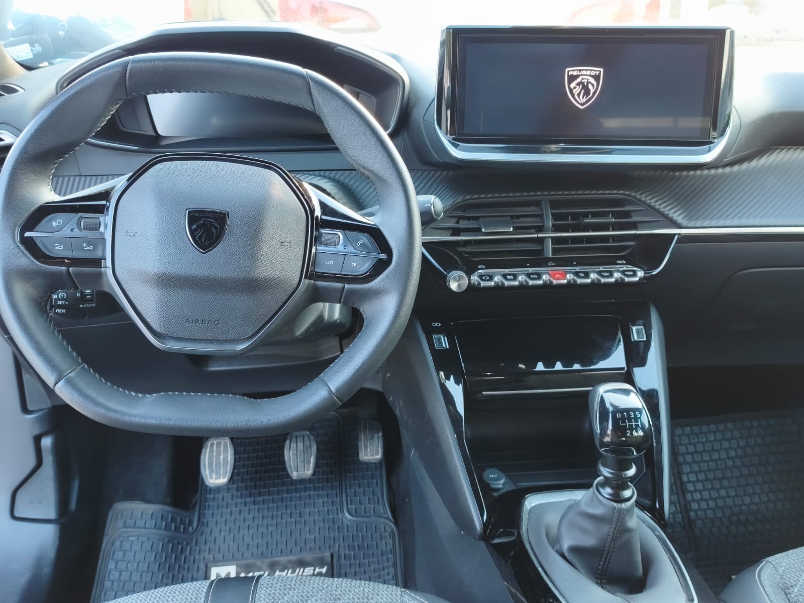 Peugeot 2008 ALLURE 130 1.2 2024 - Imagen 6 de 7