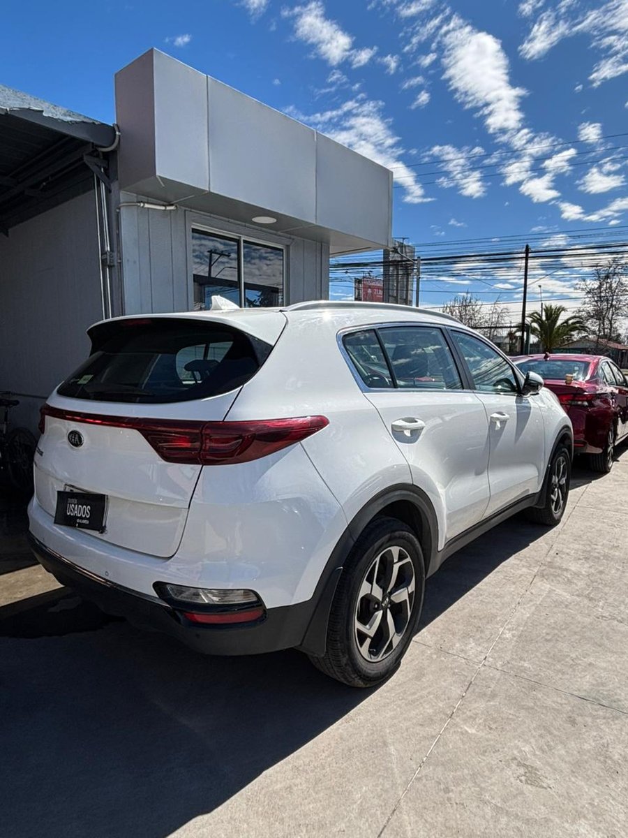 Kia SPORTAGE LX 2.0 2020 - Imagen 3 de 5
