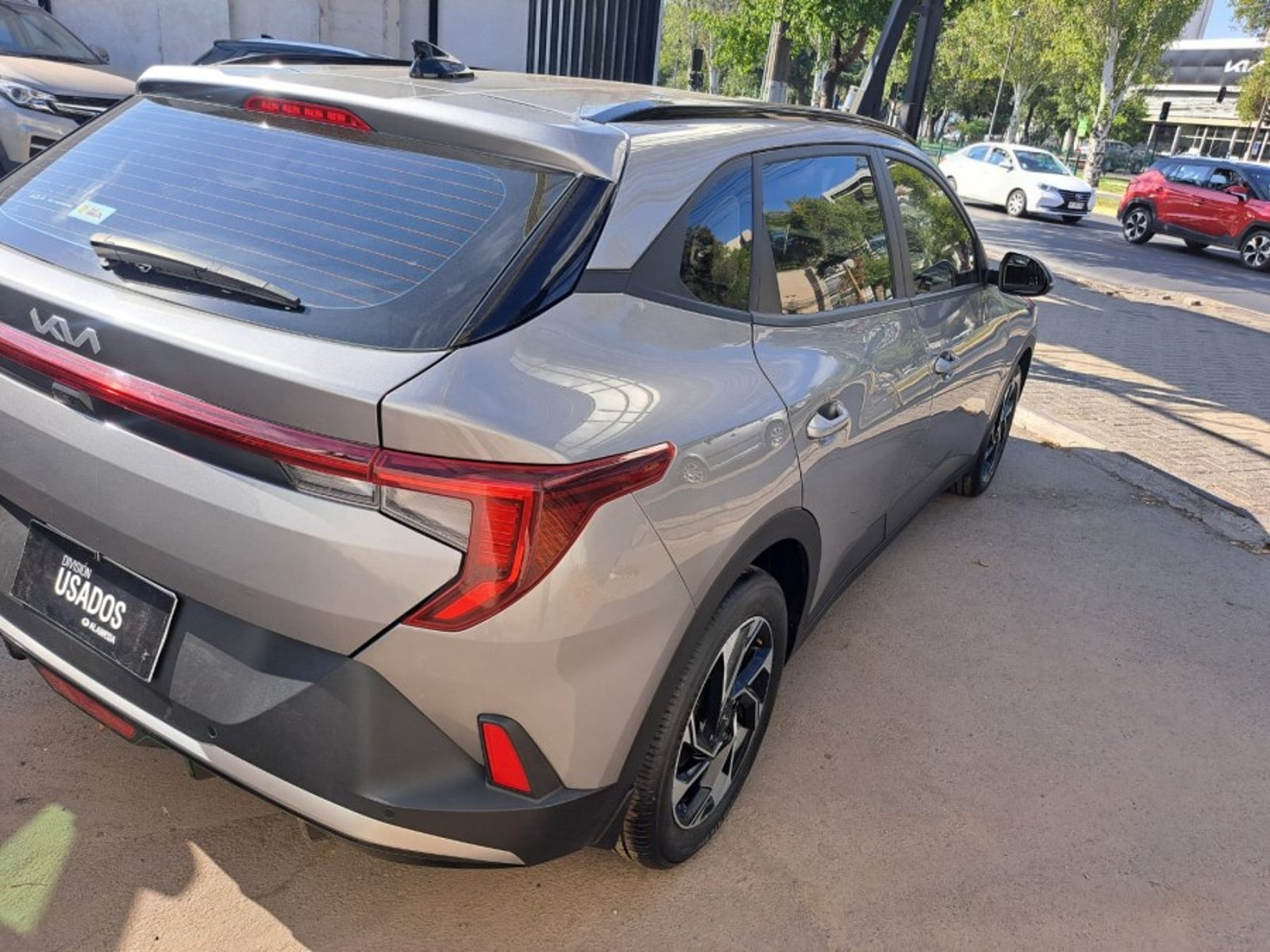Kia K3 CROSS EX MPI 1.6 2025 - Imagen 6 de 9