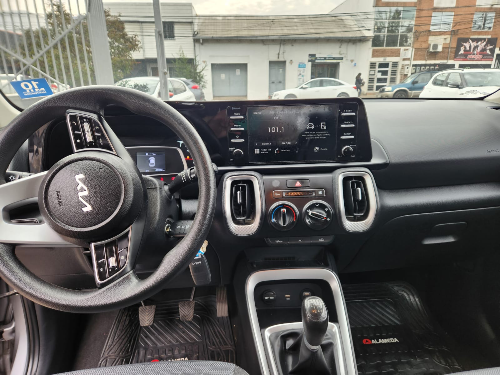 Kia SONET EX 1.5 2024 - Foto 3 de 9
