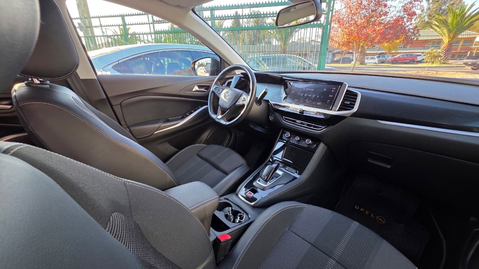 Opel GRANDLAND TD 1.5 AUT 2024 - Imagen 5 de 10