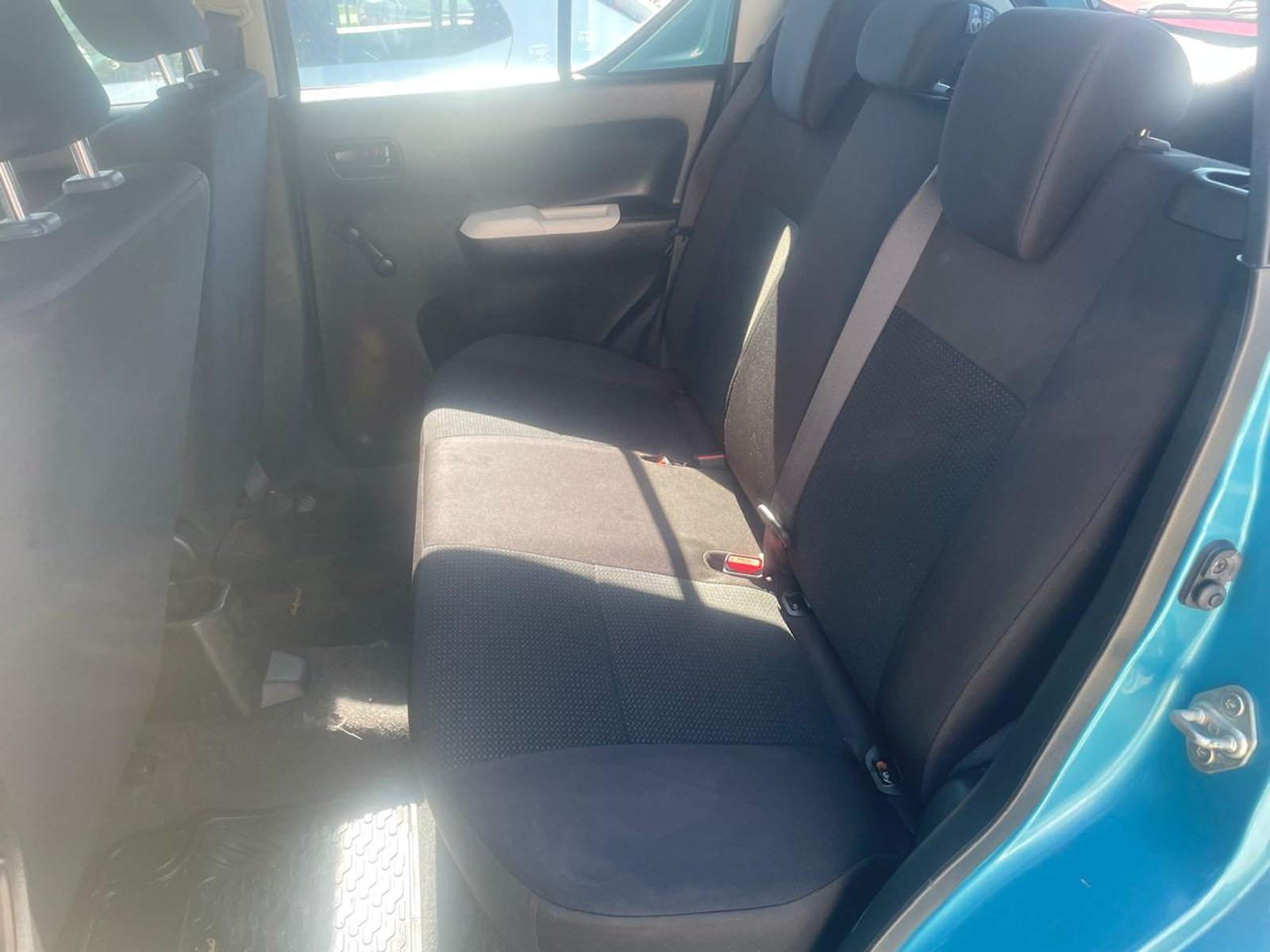 Suzuki IGNIS GL HB 1.2 2018 - Foto 5 de 9