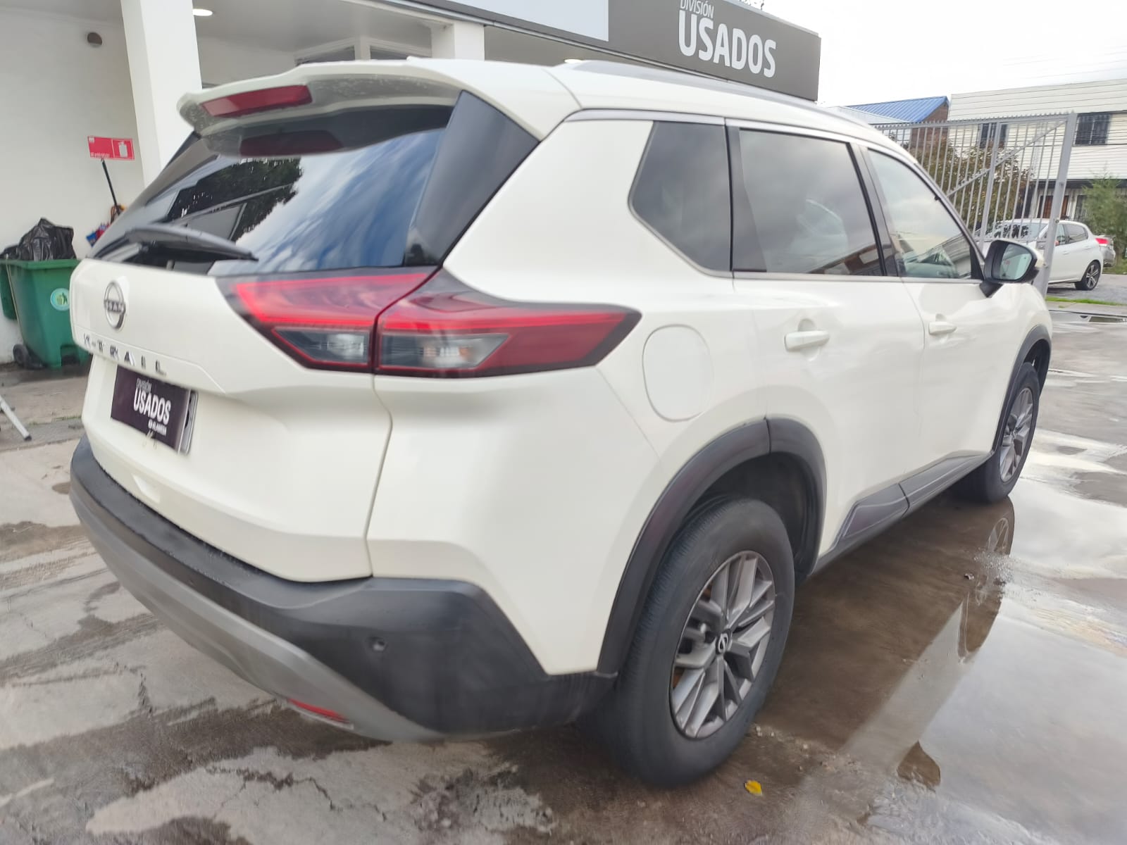 Nissan X TRAIL 4X2 7P CVT 2.5 2023 - Foto 4 de 10