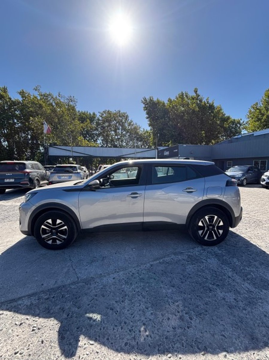 Peugeot 2008 ACTIVE 130 1.2 2025 - Imagen 3 de 9