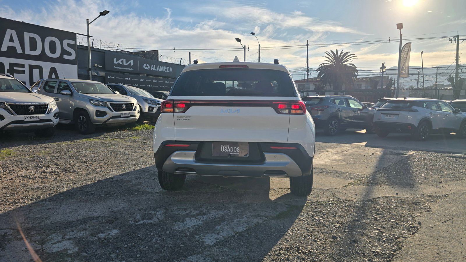 Kia SONET EX 1.5 2023 - Imagen 13 de 18