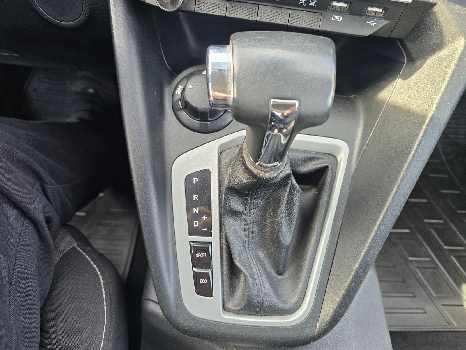 Peugeot LANDTREK BLUEHDI 4X4 2.2 AUT 2024 - Imagen 7 de 18