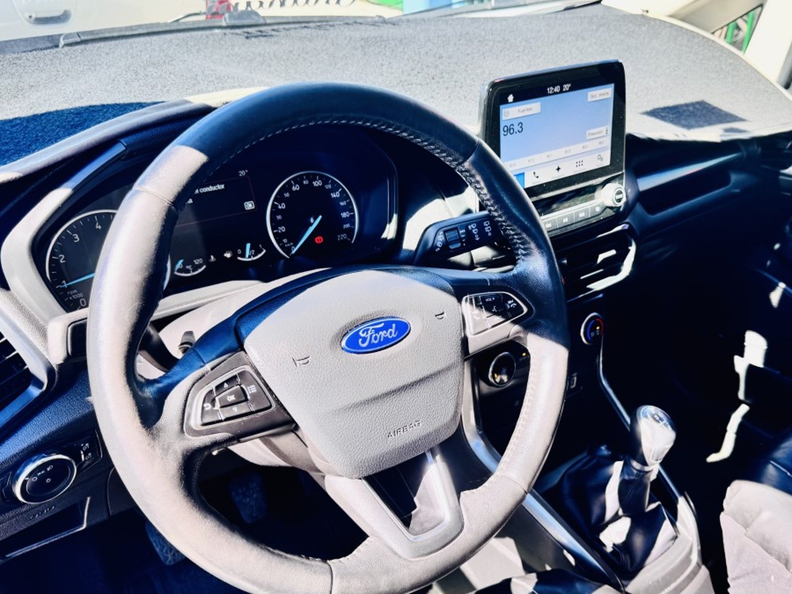 Ford ECOSPORT FREESTYLE 1.5 2018 - Foto 4 de 5