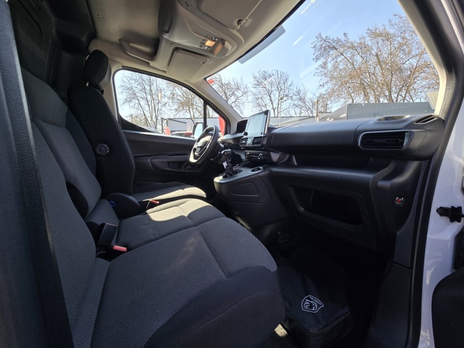 Peugeot PARTNER L1 BLUE HDI 100 1.5 2024 - Foto 3 de 8