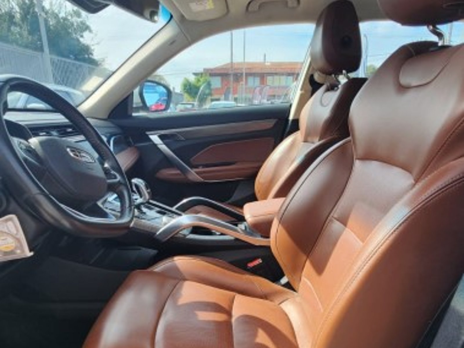 Geely AZKARRA 1.5 AUT 2022 - Foto 4 de 9