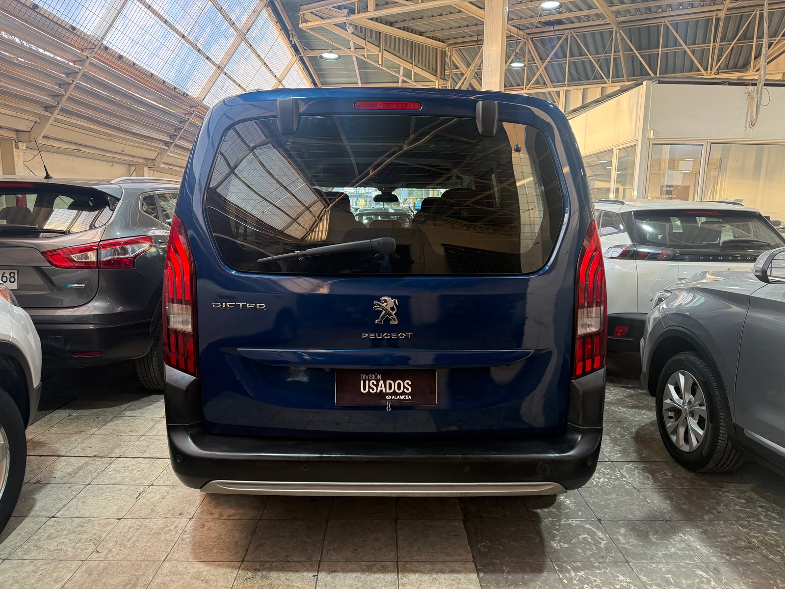 Peugeot RIFTER BLUEHDI 130 1.5 2022 - Foto 4 de 9
