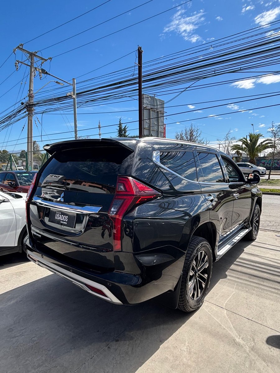 Mitsubishi MONTERO SPORT 2.4 AUT 2021 - Imagen 3 de 6
