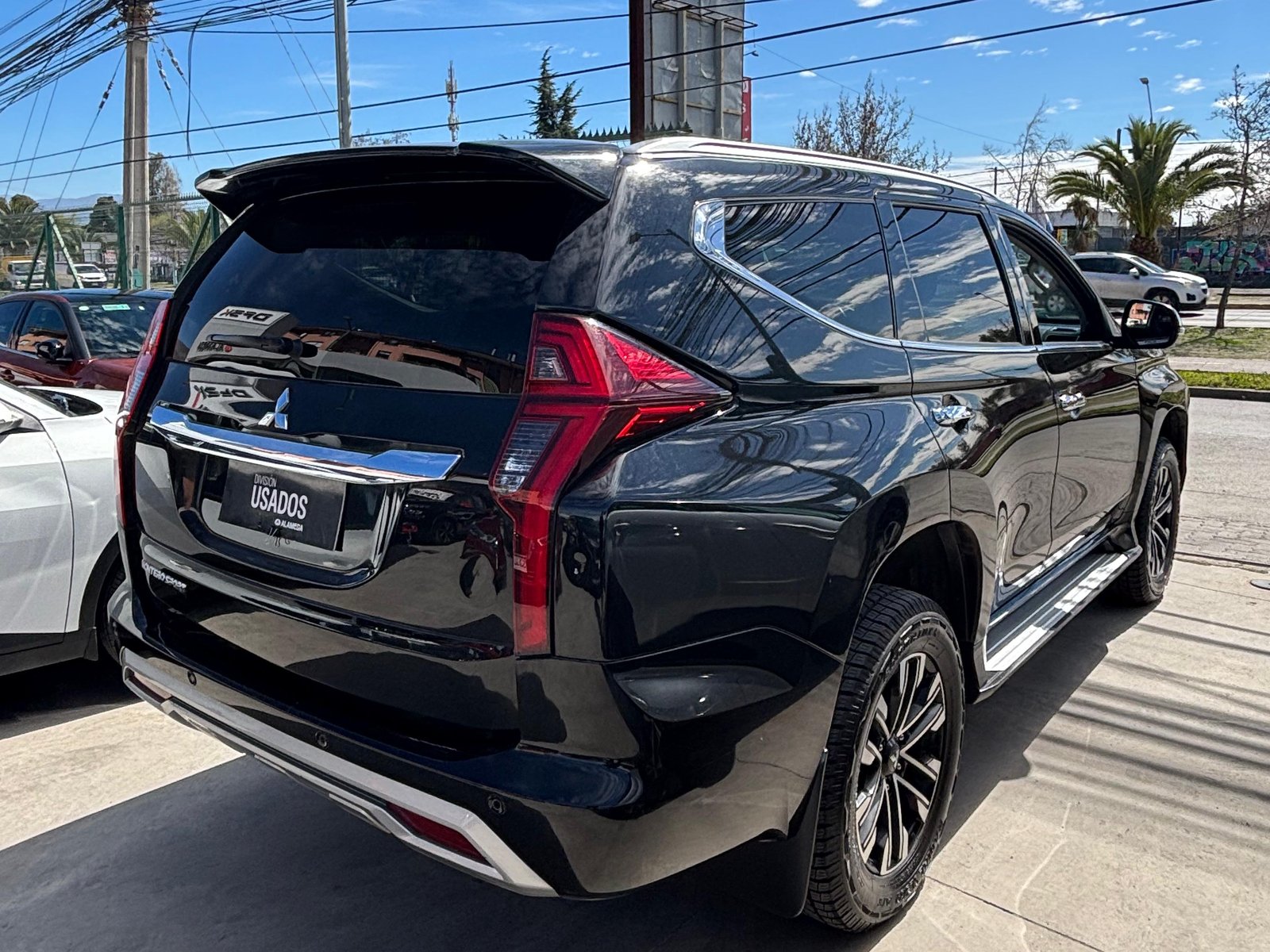 Mitsubishi MONTERO SPORT 2.4 AUT 2021 - Foto 3 de 6