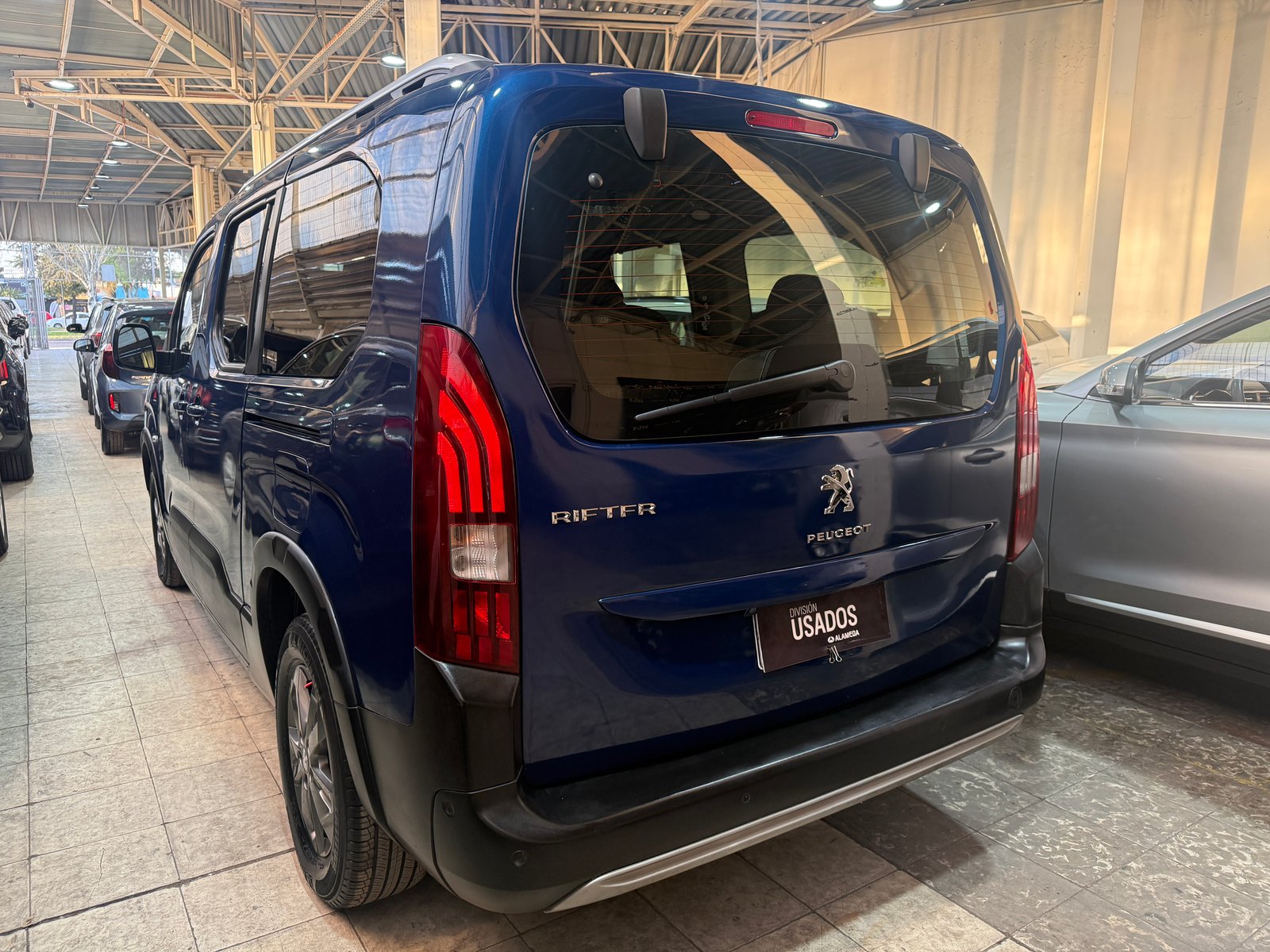 Peugeot RIFTER BLUEHDI 130 1.5 2022 - Imagen 6 de 9