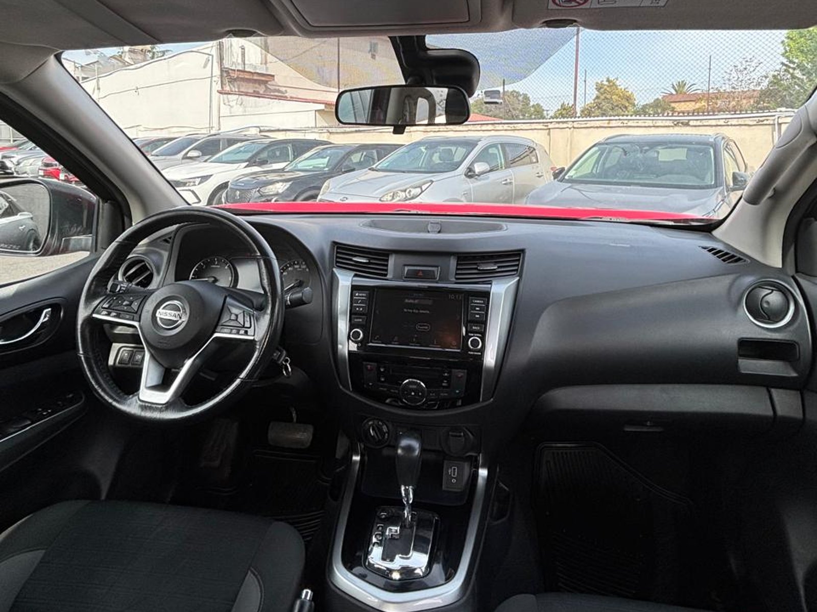 Nissan NAVARA D CAB 4X4 2.3 AT 2022 - Foto 3 de 6