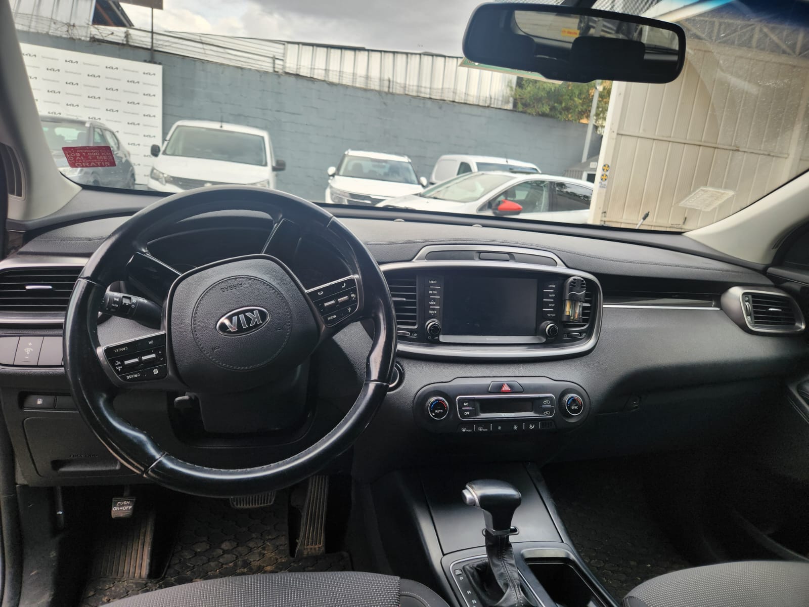 Kia SORENTO EX 2.4 AUT 2020 - Foto 5 de 8