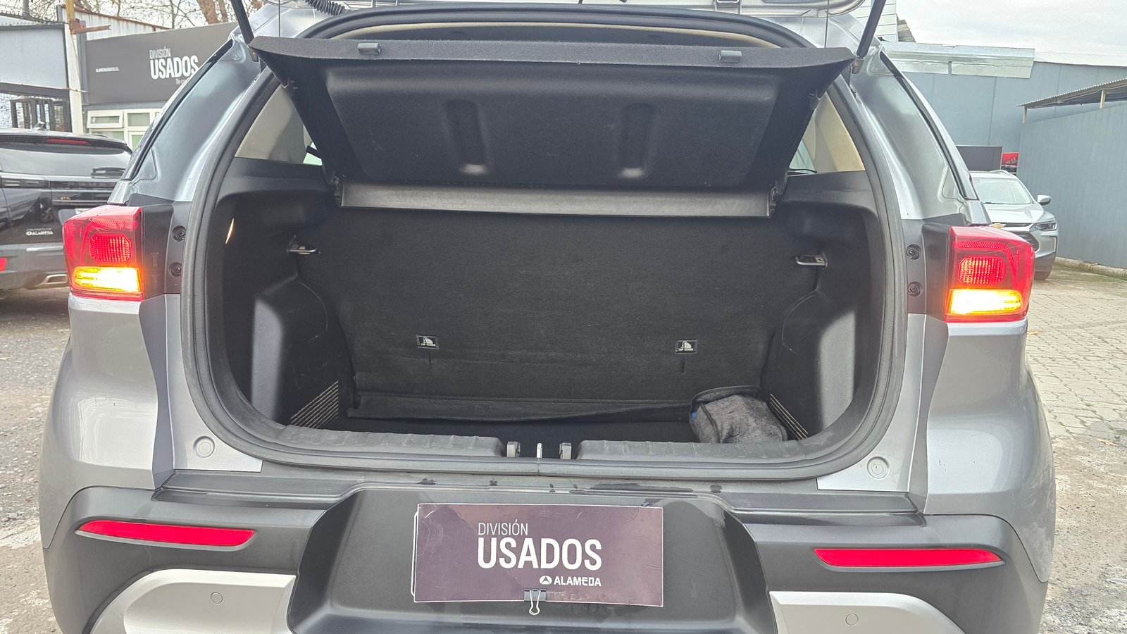 Kia SONET EX 1.5 2023 - Imagen 4 de 9