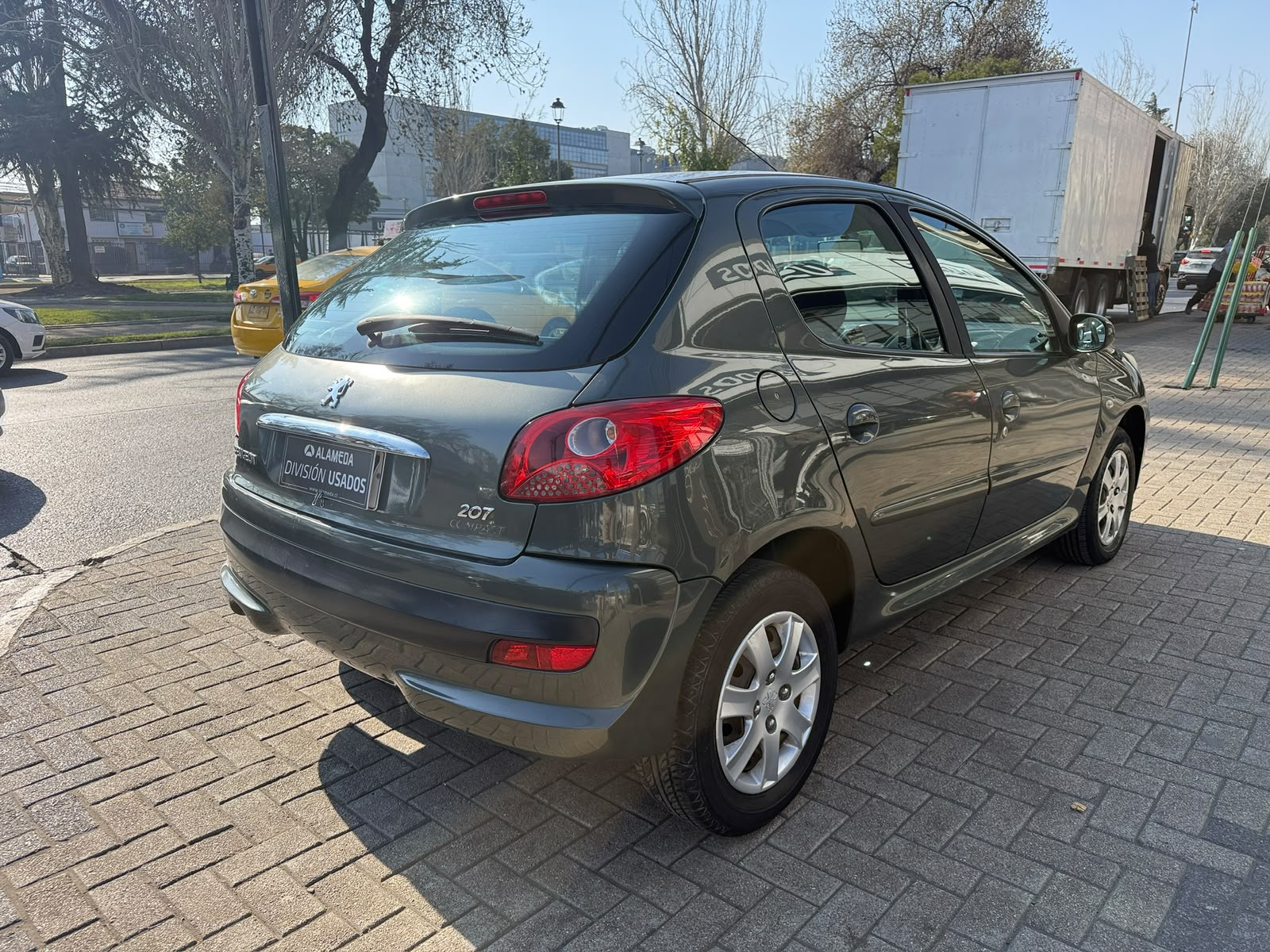 Peugeot 207 COMPACT ONE LINE 1.4 2009 - Imagen 6 de 9