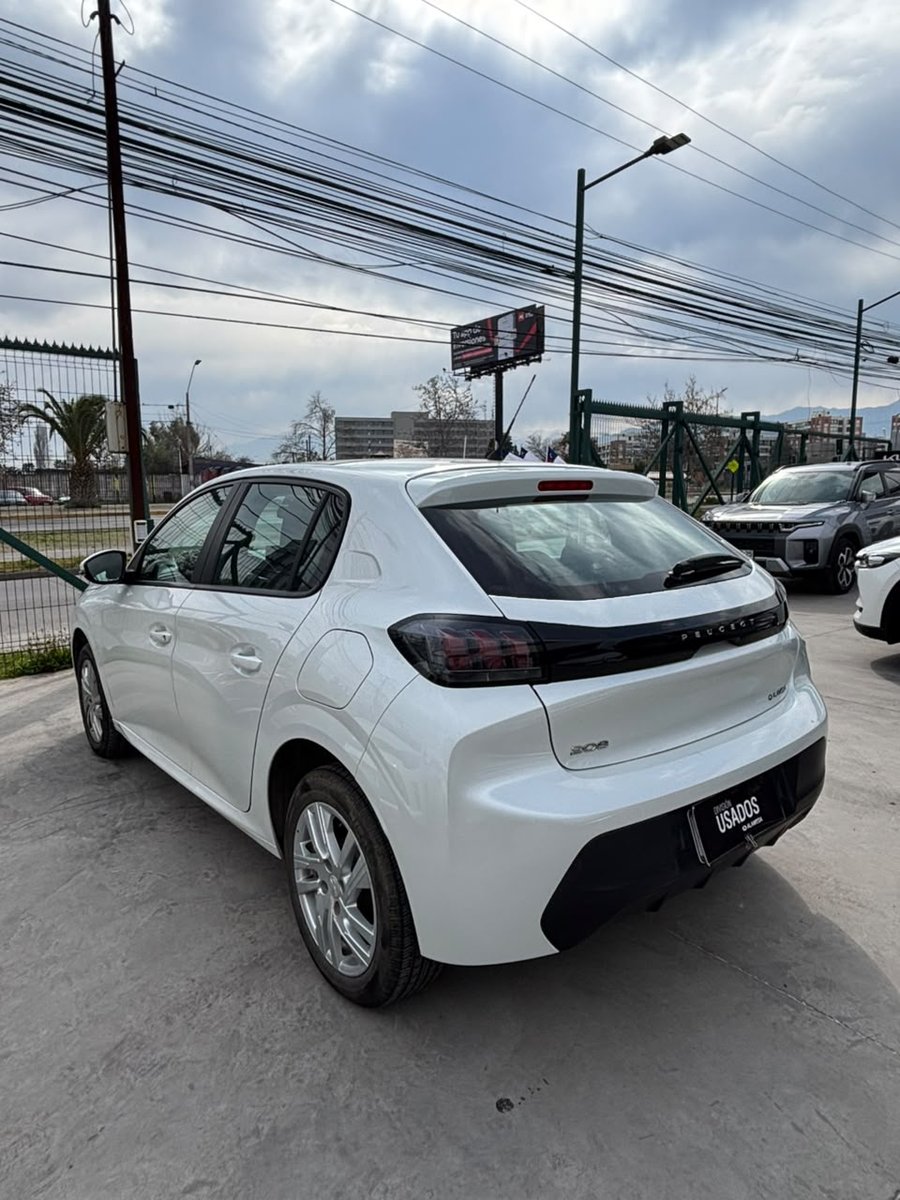 Peugeot 208 PURETECH 75 MT 1.2 2023 - Imagen 4 de 6