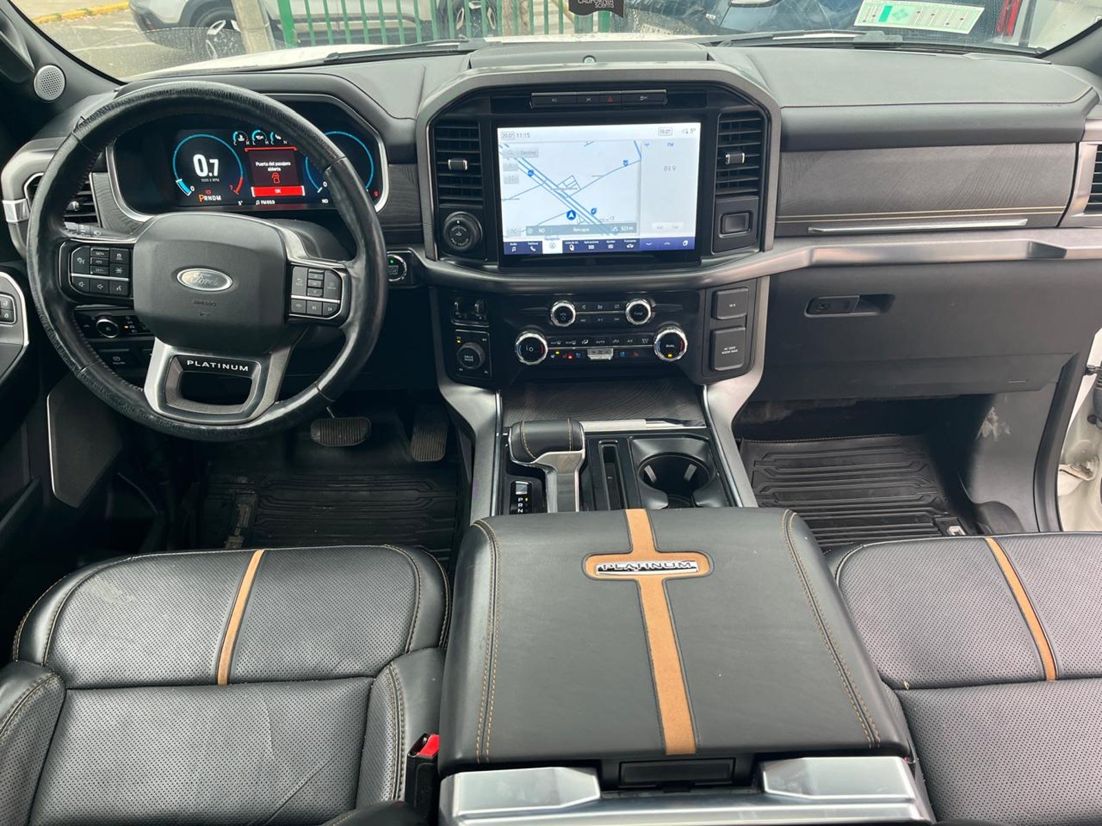 Ford F150 PLATINIUM 4X4 3.5 AT 2024 - Imagen 6 de 9