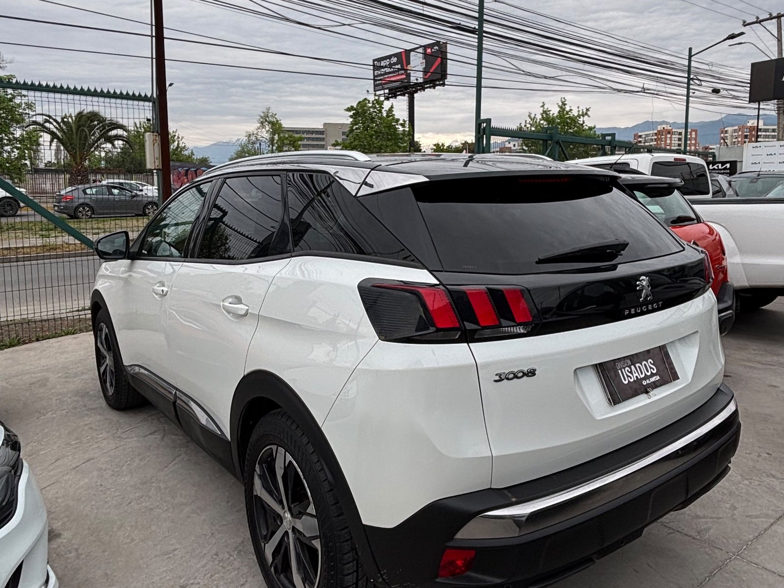 Peugeot 3008 ALLURE BLUE HDI 1.6 AT 2017 - Foto 2 de 4