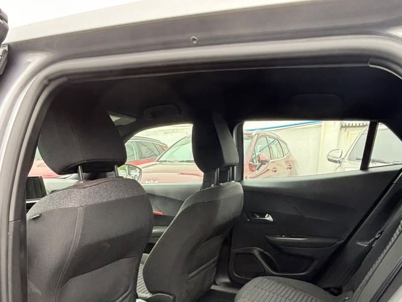 Peugeot 2008 PURETECH 130 4X2 1.2 2023 - Imagen 5 de 6