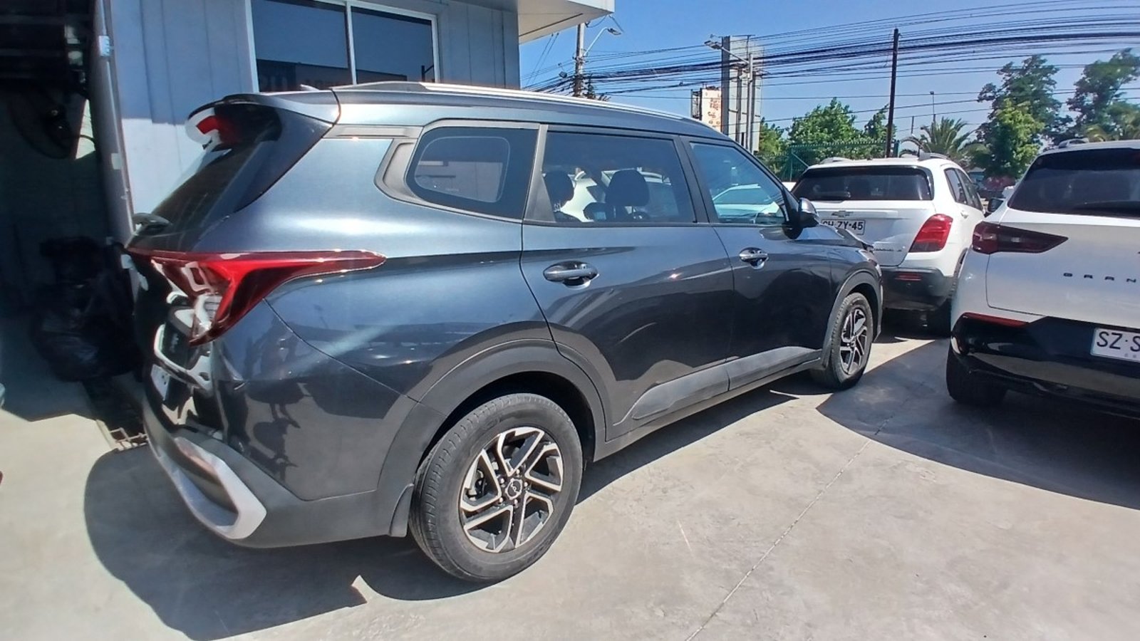Kia CARENS EX 1.4 AUT 2024 - Imagen 5 de 5